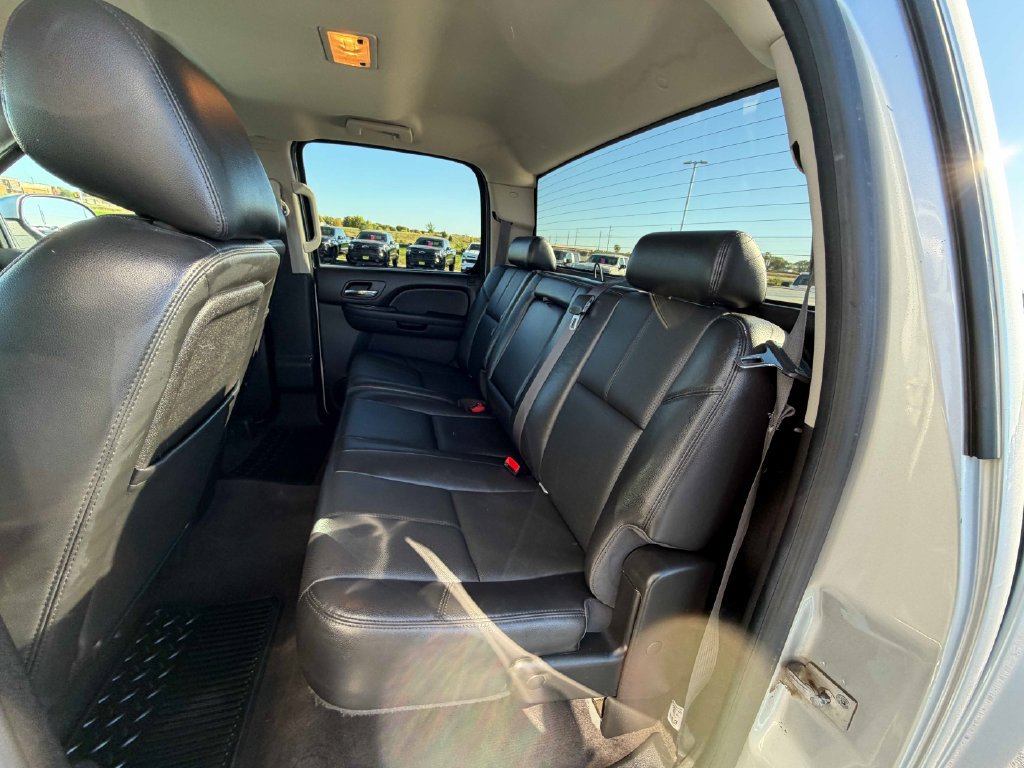 Used 2013 Chevrolet Silverado 1500 LTZ w/ LTZ Plus Package AWD/4WD image 17