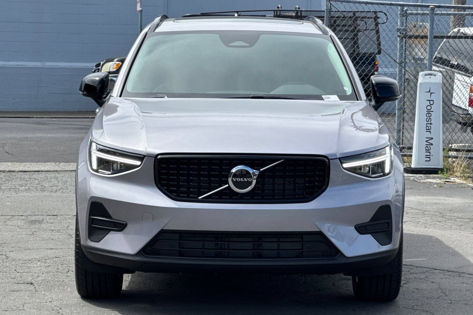 New 2026 Volvo XC40 B4 Core w/ Protection Package Premier FWD image 10