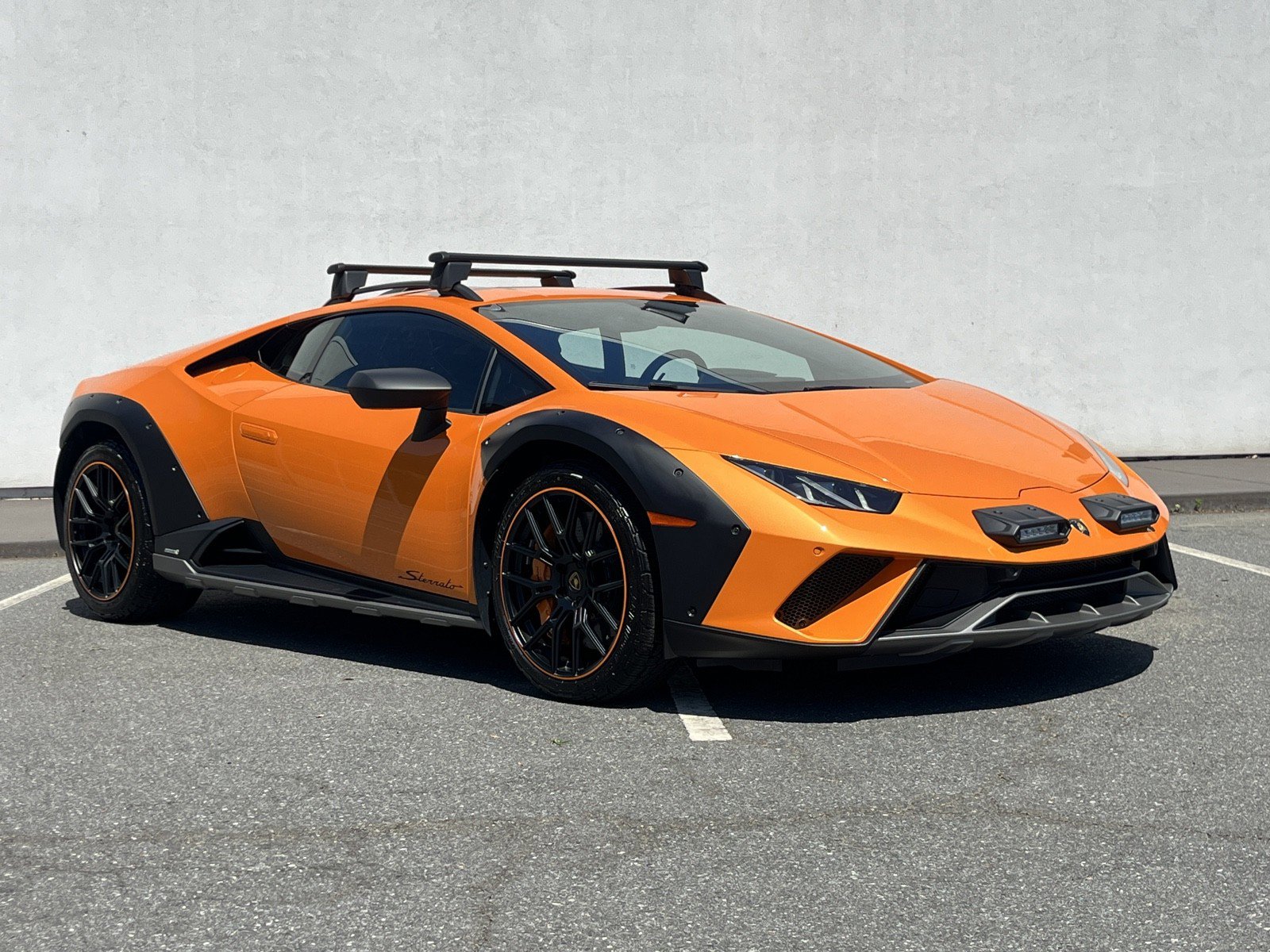 Used 2024 Lamborghini Huracan Sterrato image 3