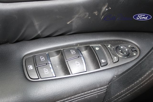 Used 2024 Nissan Armada SL AWD/4WD image 23