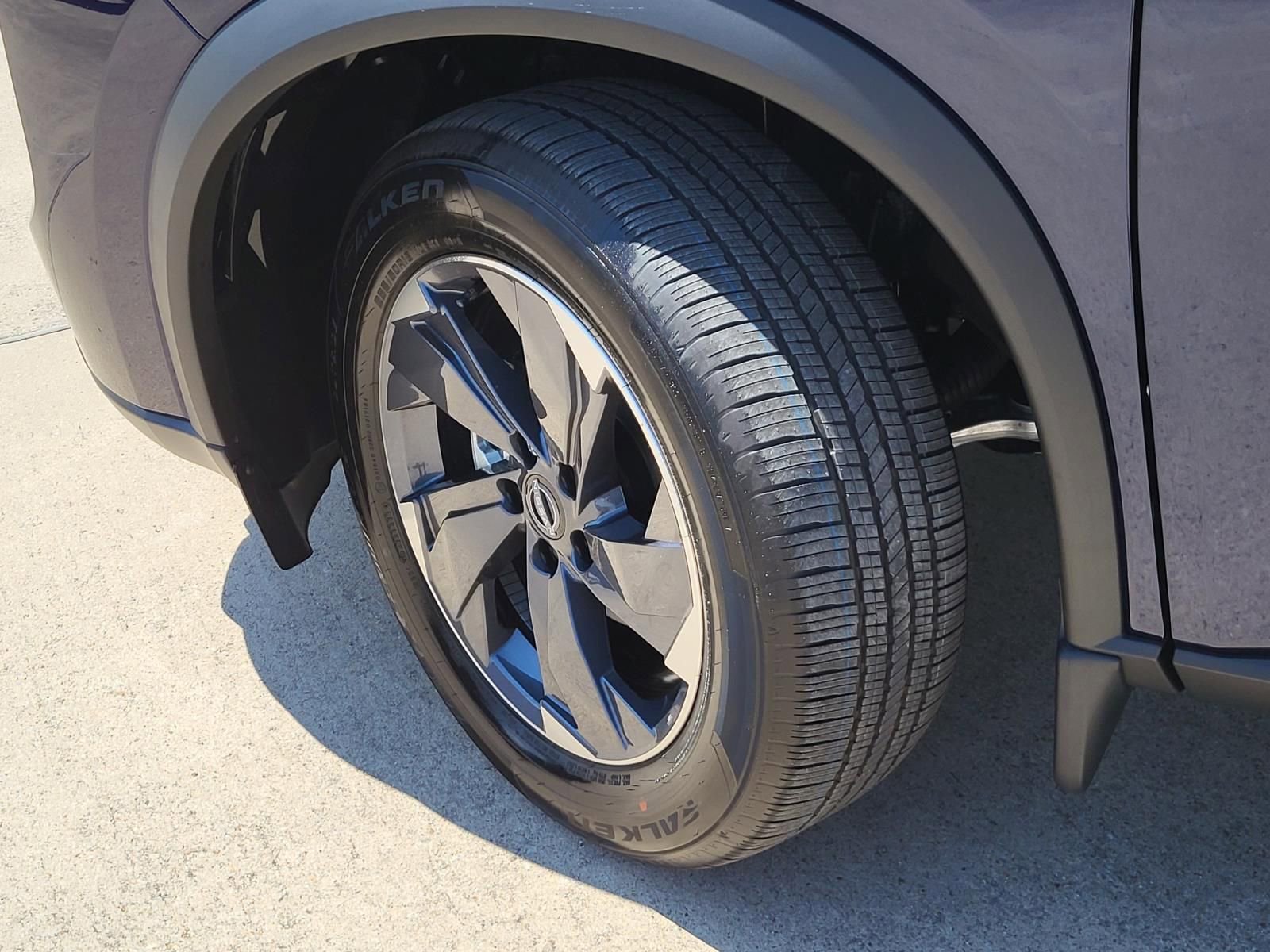 New 2026 Nissan Rogue SV image 9