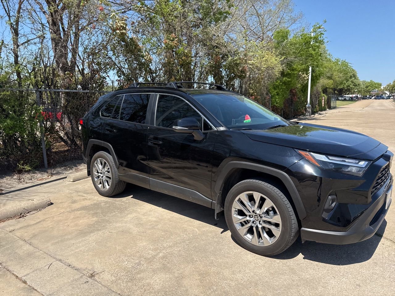 Used 2024 Toyota RAV4 XLE Premium image 2