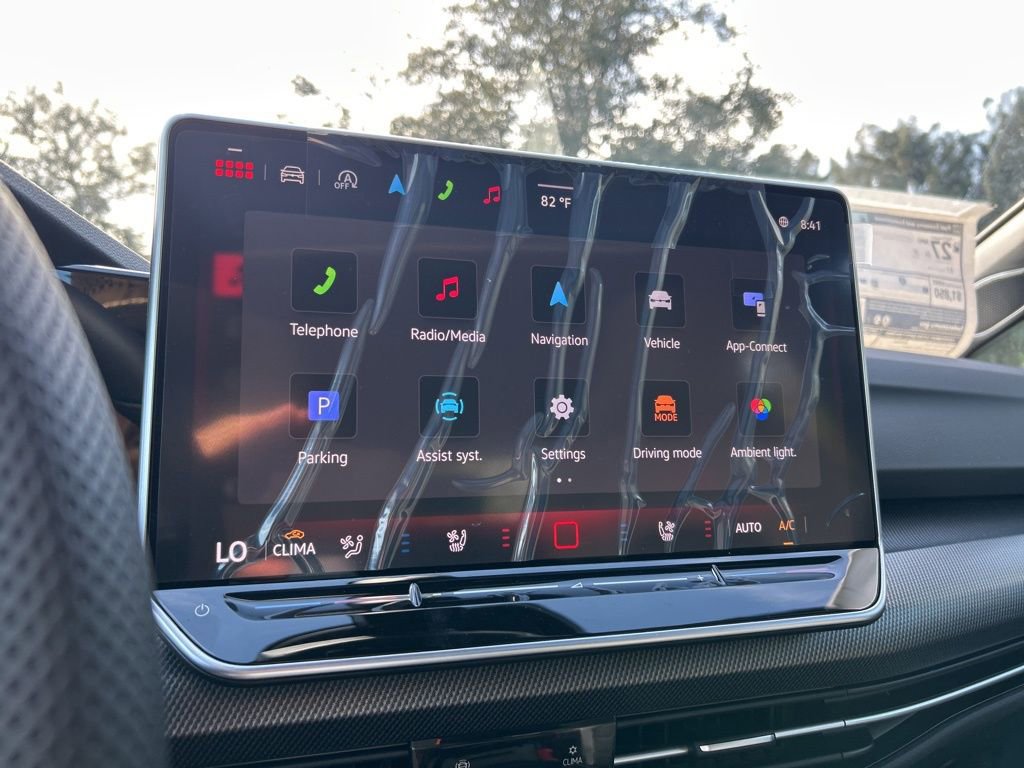 New 2026 Volkswagen GTI SE FWD image 32