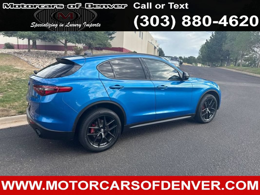 Used 2019 Alfa Romeo Stelvio Ti Sport w/ Quick Order Package 22S Sport AWD/4WD image 4