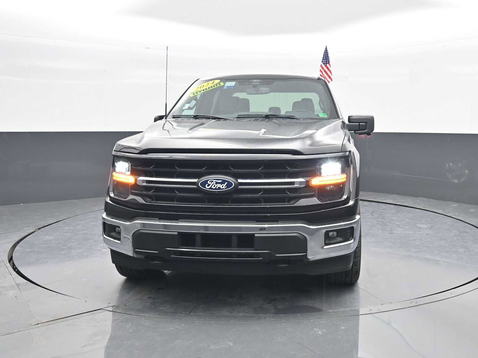 Used 2024 Ford F150 XLT w/ Mobile Office Package image 3