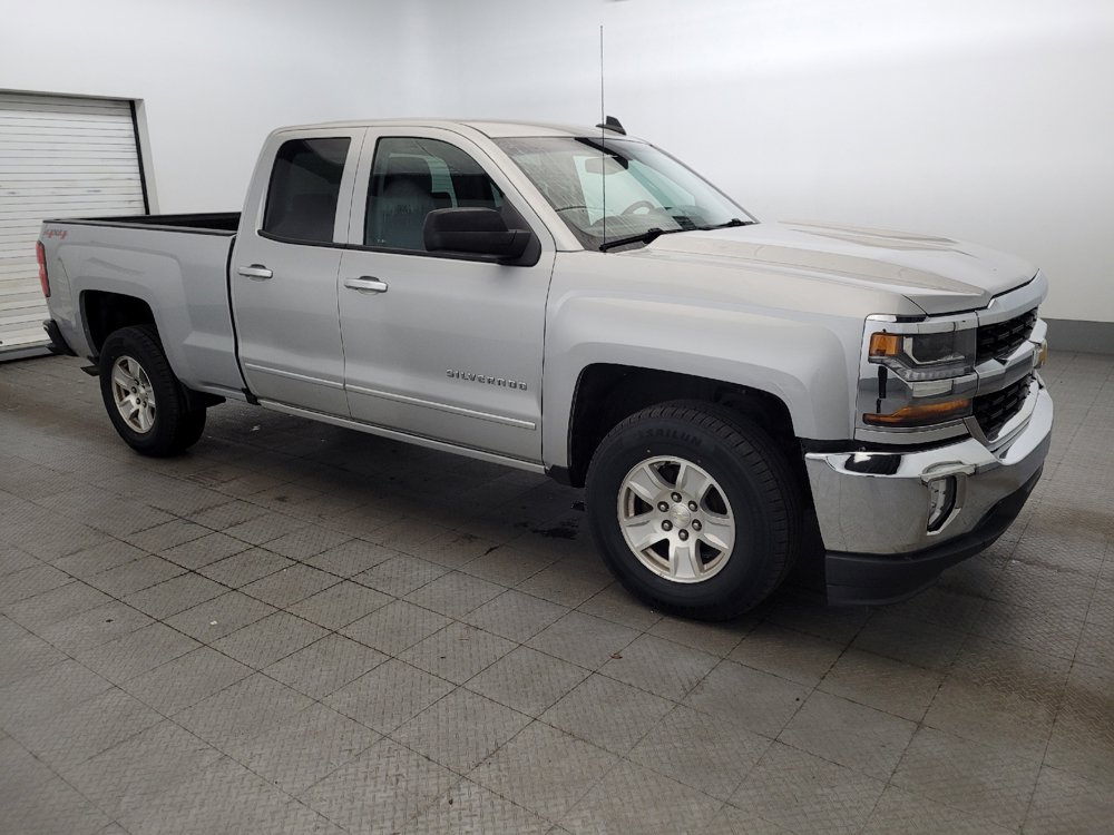 Used 2017 Chevrolet Silverado 1500 LT w/ All Star Edition AWD/4WD image 11