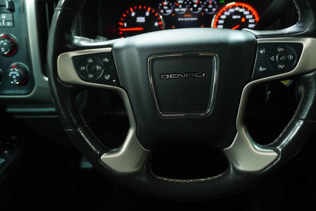 Used 2015 GMC Sierra 2500 Denali w/ Duramax Plus Package AWD/4WD image 16