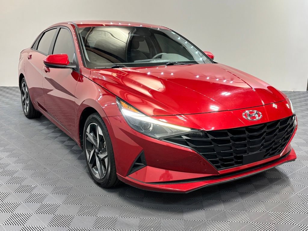 Used 2023 Hyundai Elantra SEL w/ Convenience Package FWD image 9