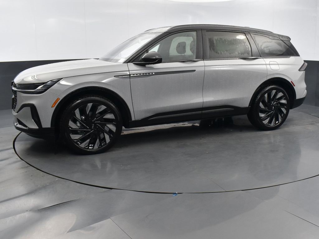 New 2026 Lincoln Nautilus Reserve w/ Jet Appearance Package image 18