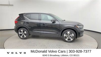 New 2025 Volvo XC40 B5 Core w/ Protection Package Premier AWD/4WD image 9