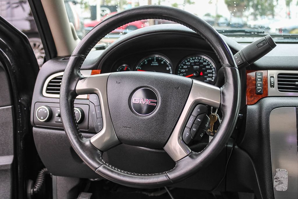 Used 2011 GMC Sierra 1500 SLT w/ SLT Convenience Package AWD/4WD image 15