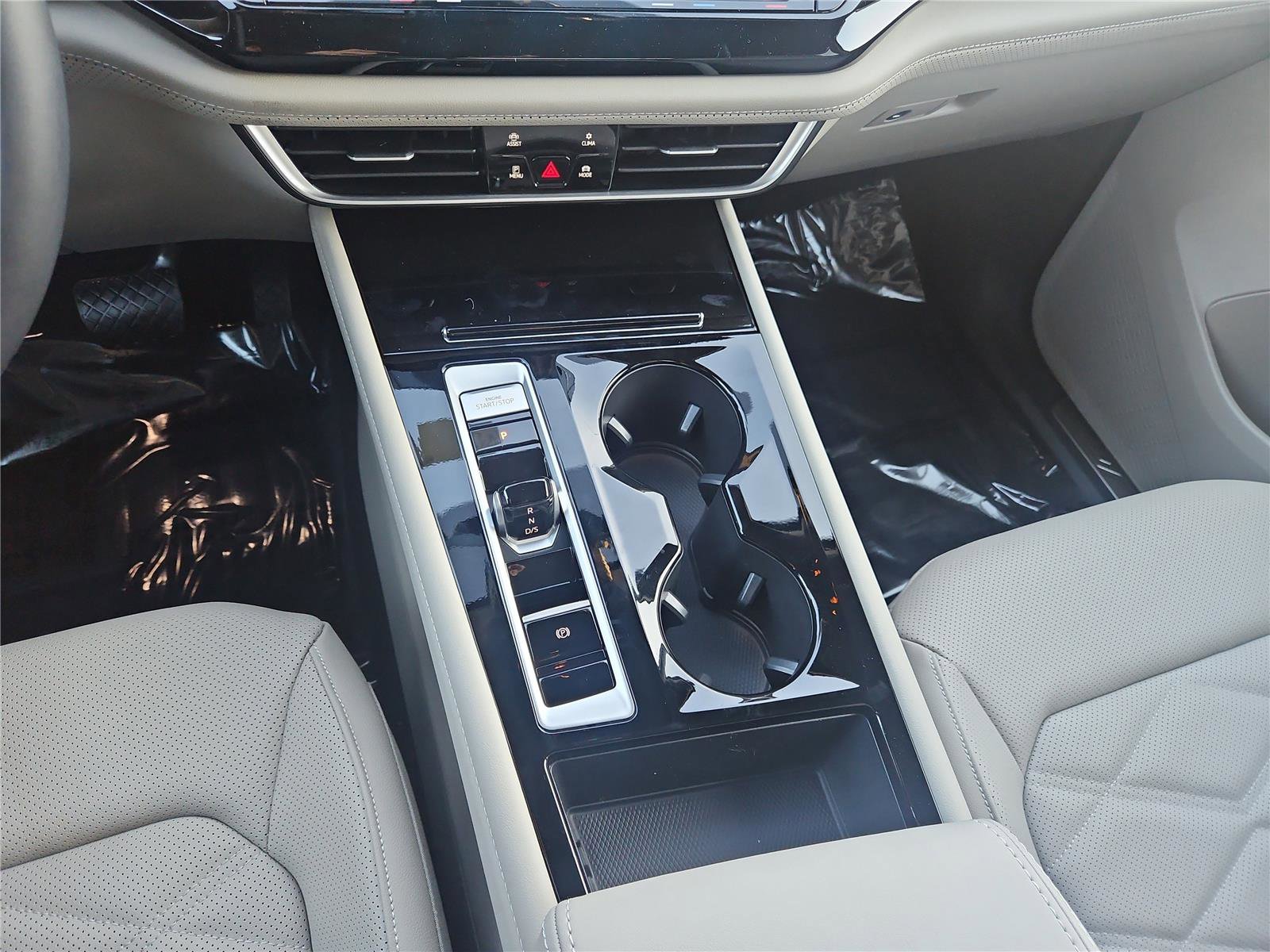 New 2026 Volkswagen Atlas SE image 22