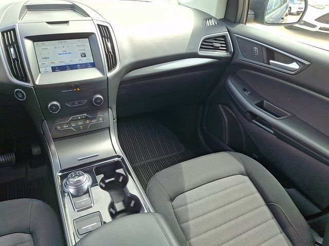 Used 2020 Ford Edge SE AWD/4WD image 16