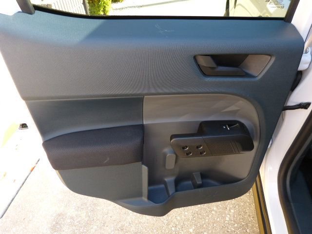 Used 2022 Ford Maverick XL image 28