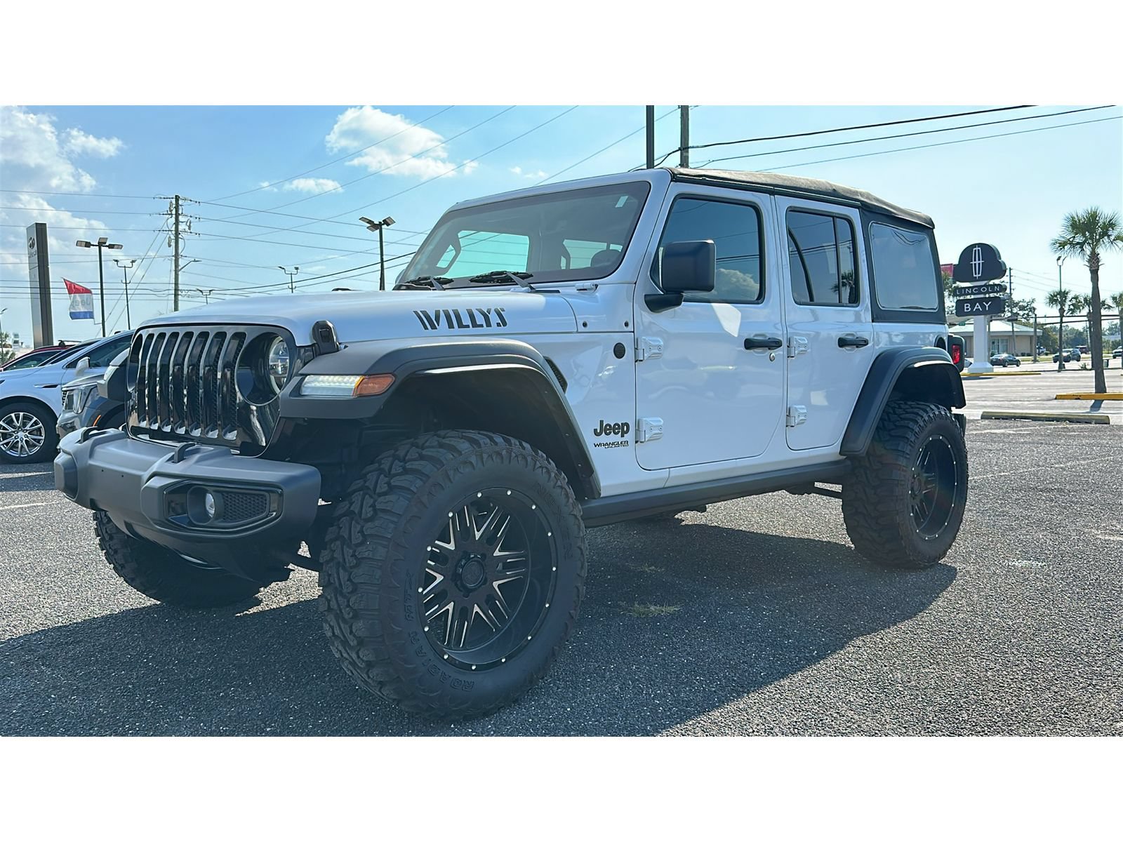 Used 2022 Jeep Wrangler Unlimited Sport AWD/4WD image 2