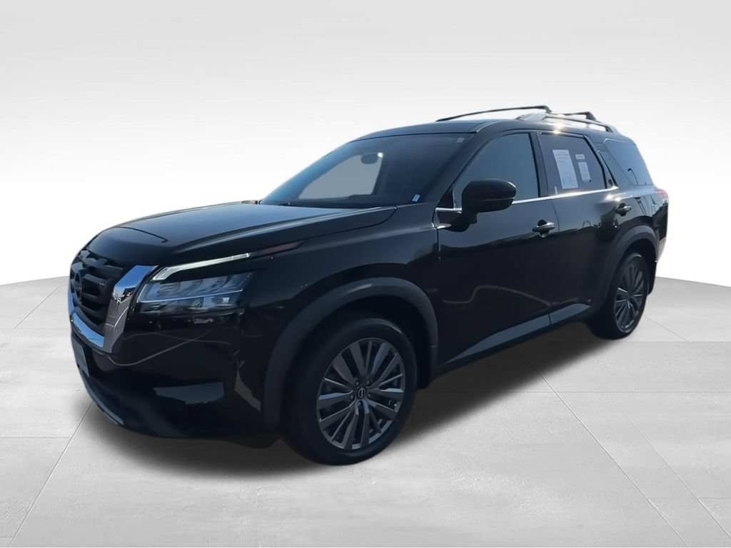 Used 2023 Nissan Pathfinder SL w/ SL Premium Package AWD/4WD image 4