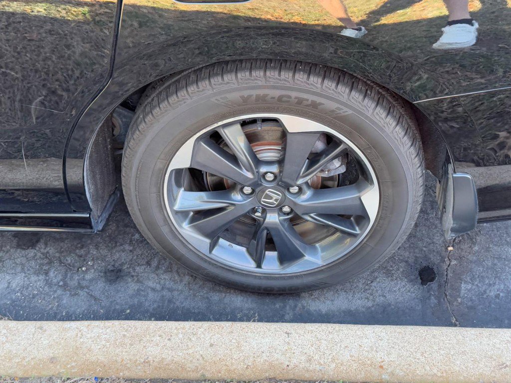 Used 2022 Honda Odyssey Elite image 5