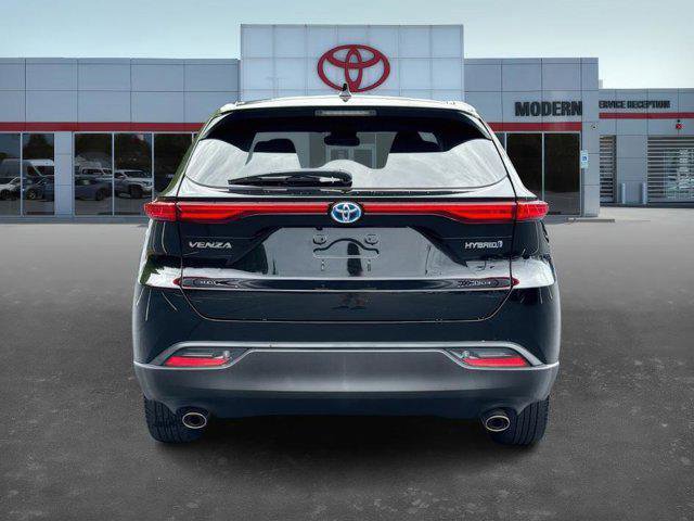 Used 2022 Toyota Venza LE image 38