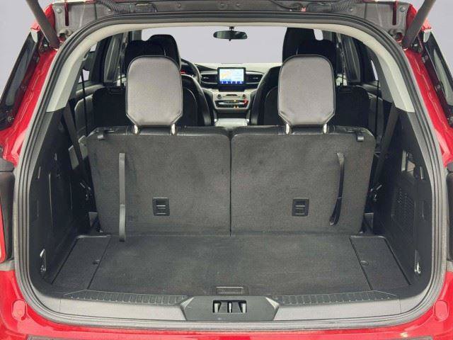 Used 2024 Ford Explorer XLT w/ Equipment Group 202A RWD image 67