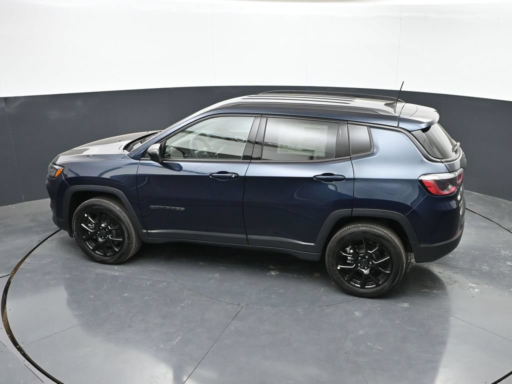 New 2026 Jeep Compass Latitude AWD/4WD image 43