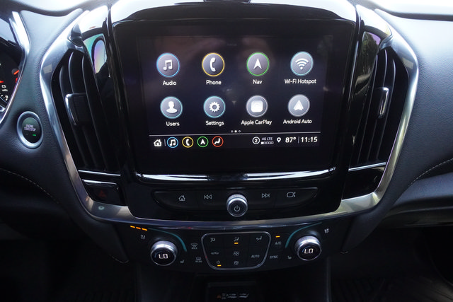 Used 2023 Chevrolet Traverse Premier w/ Redline Edition FWD image 15
