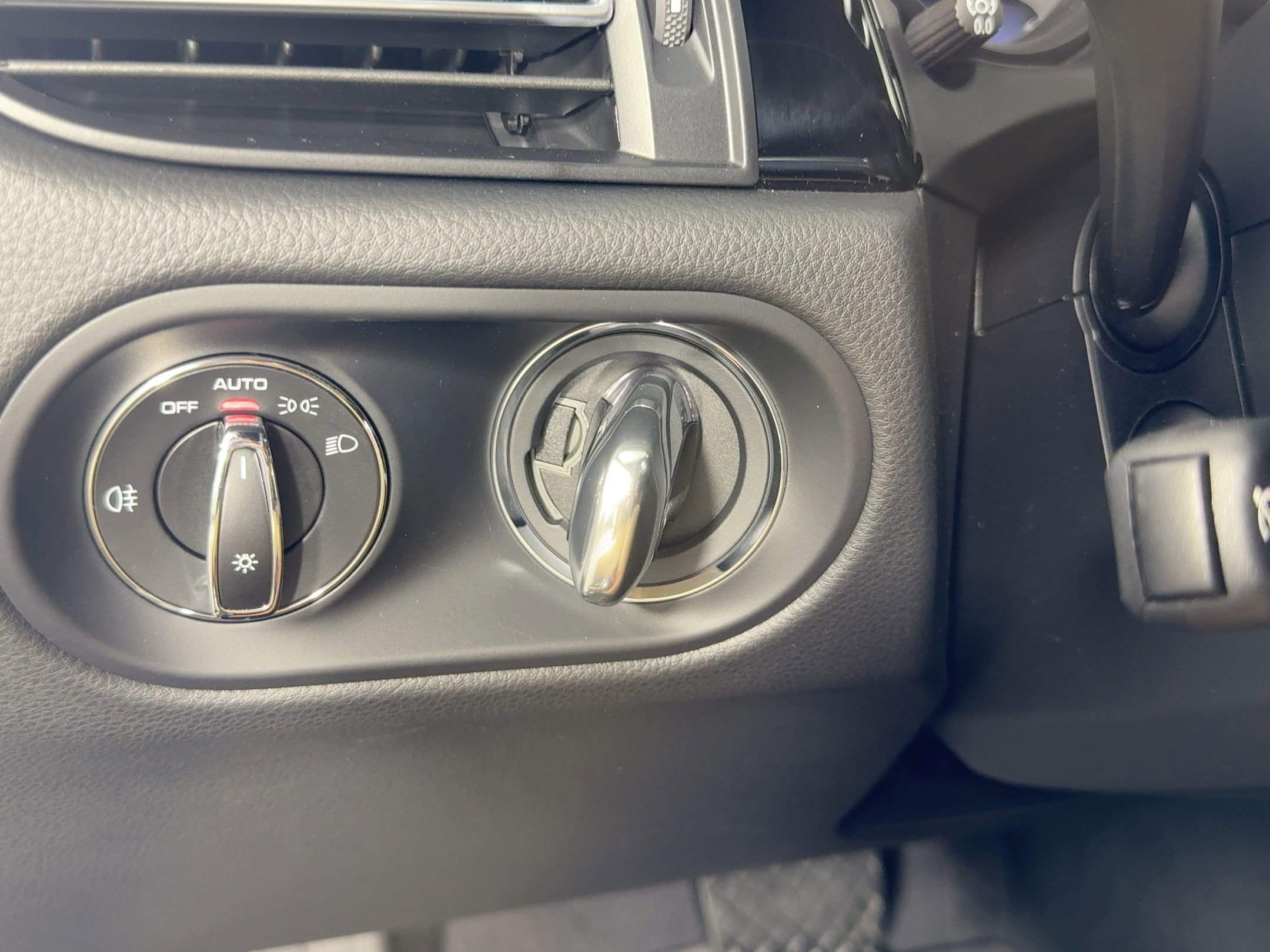 Used 2026 Porsche Macan S image 25