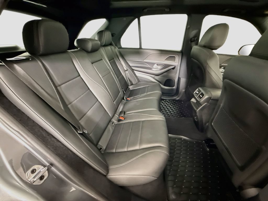 Used 2025 Mercedes-Benz GLE 450e 4MATIC w/ Winter Package image 27