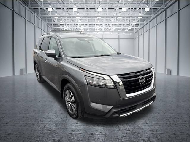 Used 2024 Nissan Pathfinder SL AWD/4WD image 7