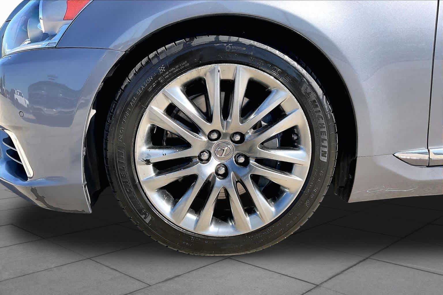 Used 2015 Lexus LS 460 AWD w/ Comfort Package image 11