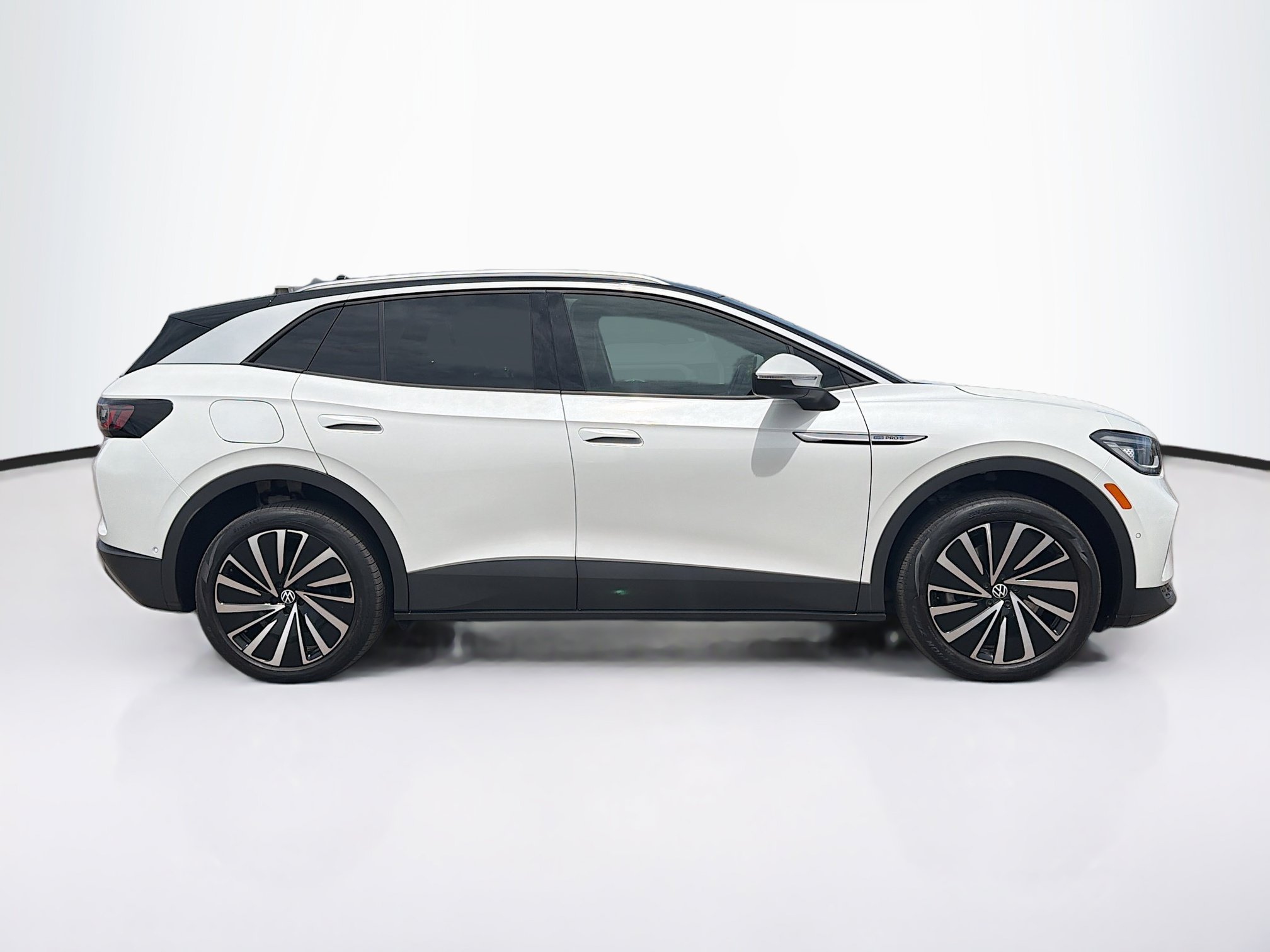 Used 2023 Volkswagen ID.4 Pro S Plus AWD/4WD image 10
