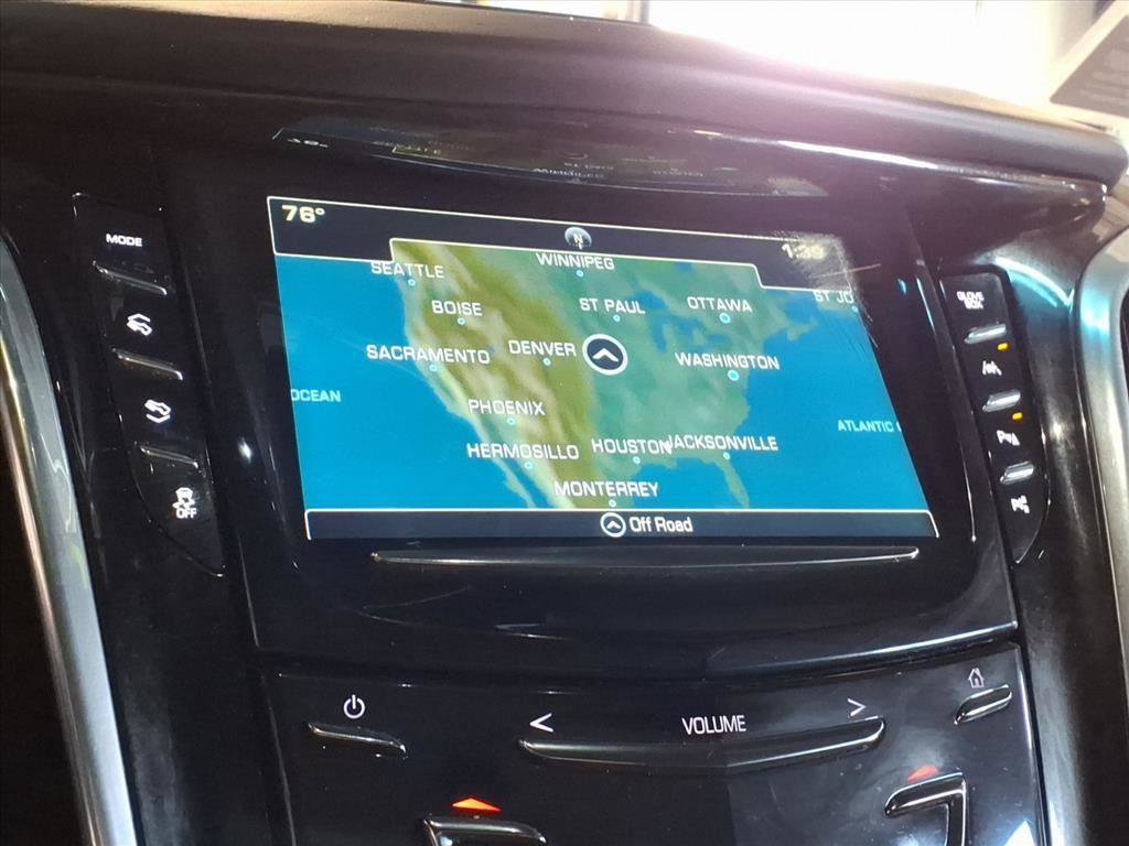 Used 2018 Cadillac Escalade ESV Platinum image 24