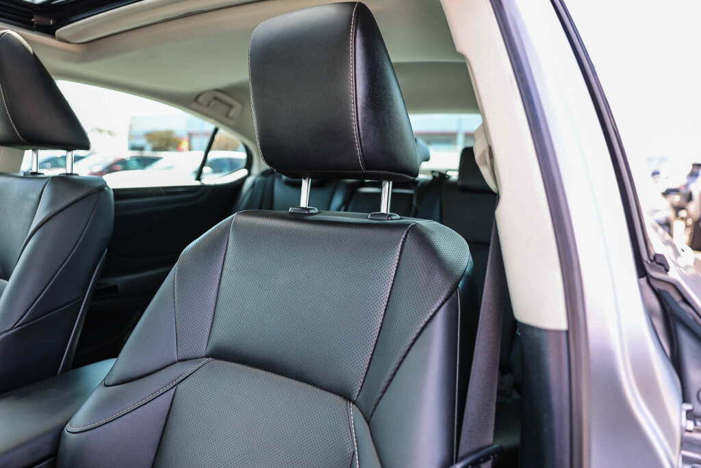 Used 2025 Lexus ES 350 FWD image 16