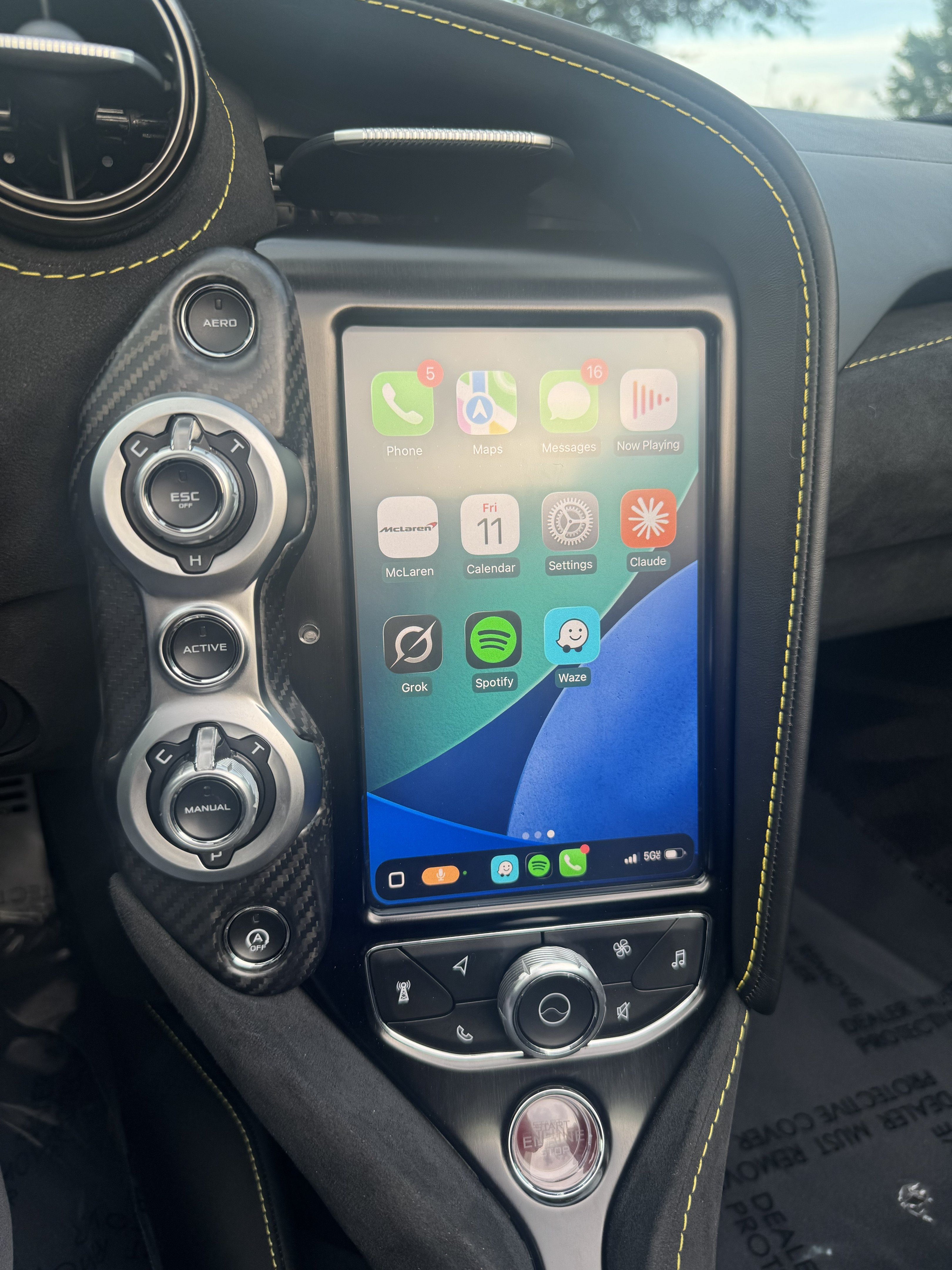 Used 2020 McLaren 720S Performance RWD image 19