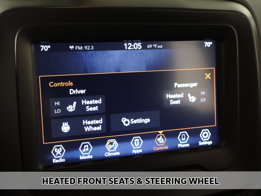 Used 2020 Jeep Renegade Limited w/ Trailer Tow Group image 4