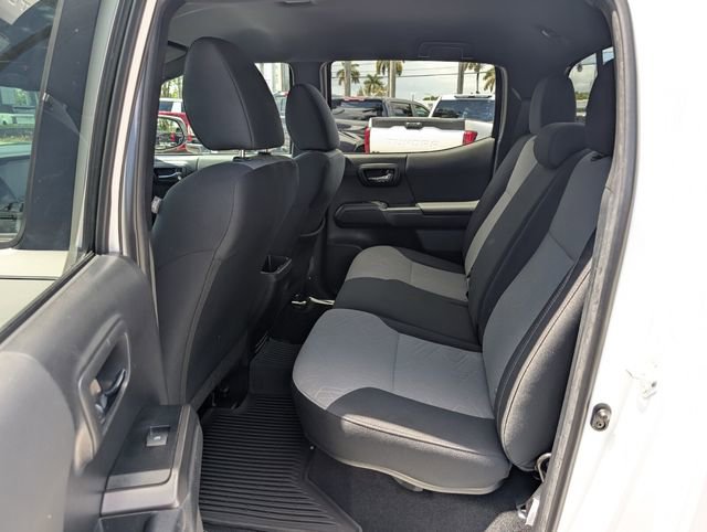 Used 2022 Toyota Tacoma TRD Sport w/ Technology Package image 13