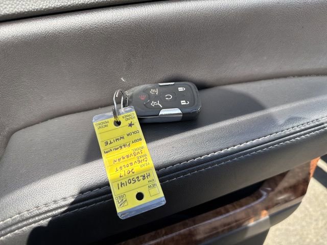 Used 2017 Chevrolet Suburban Premier image 18