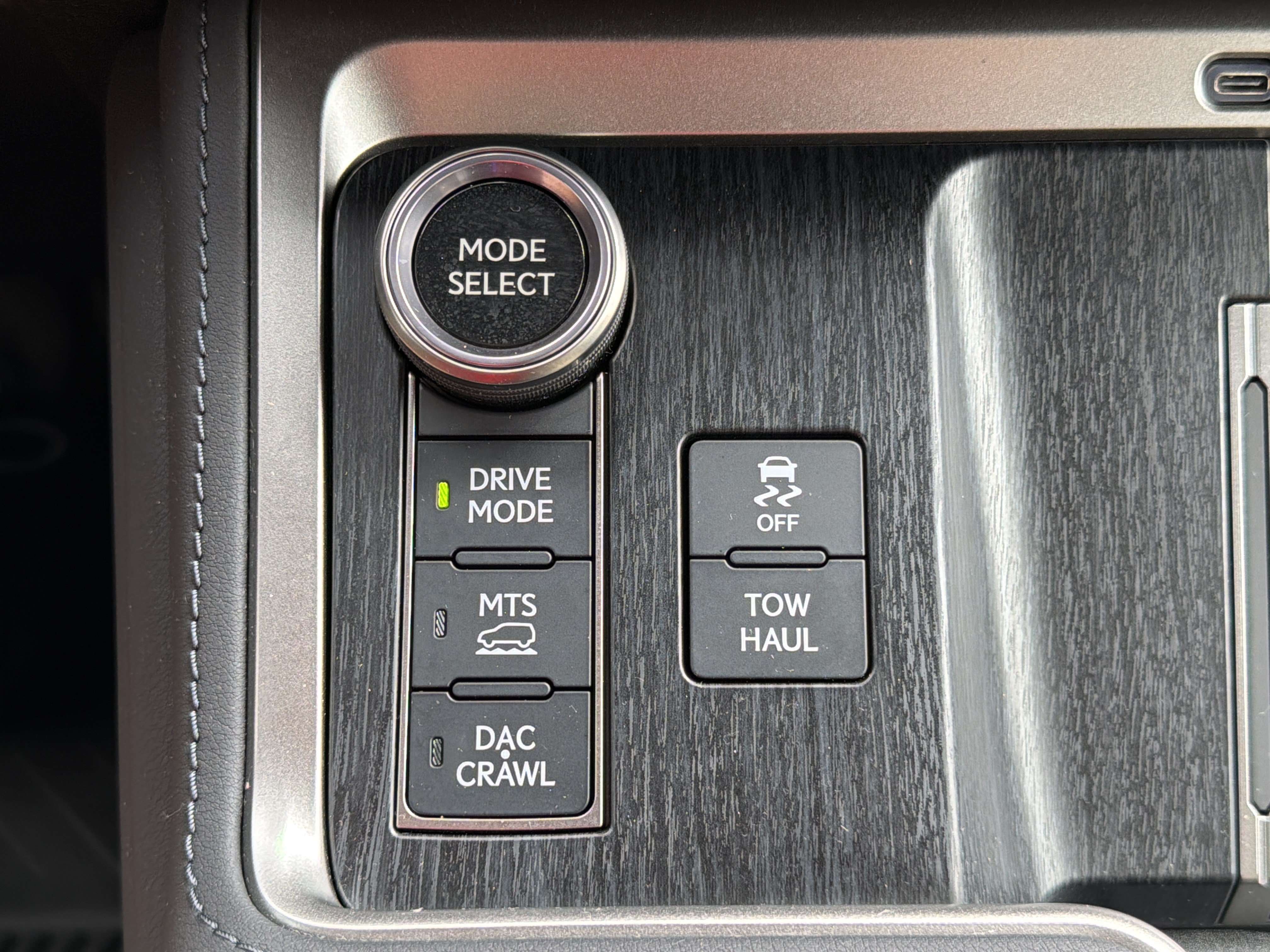 Used 2024 Lexus GX 550 AWD/4WD image 7