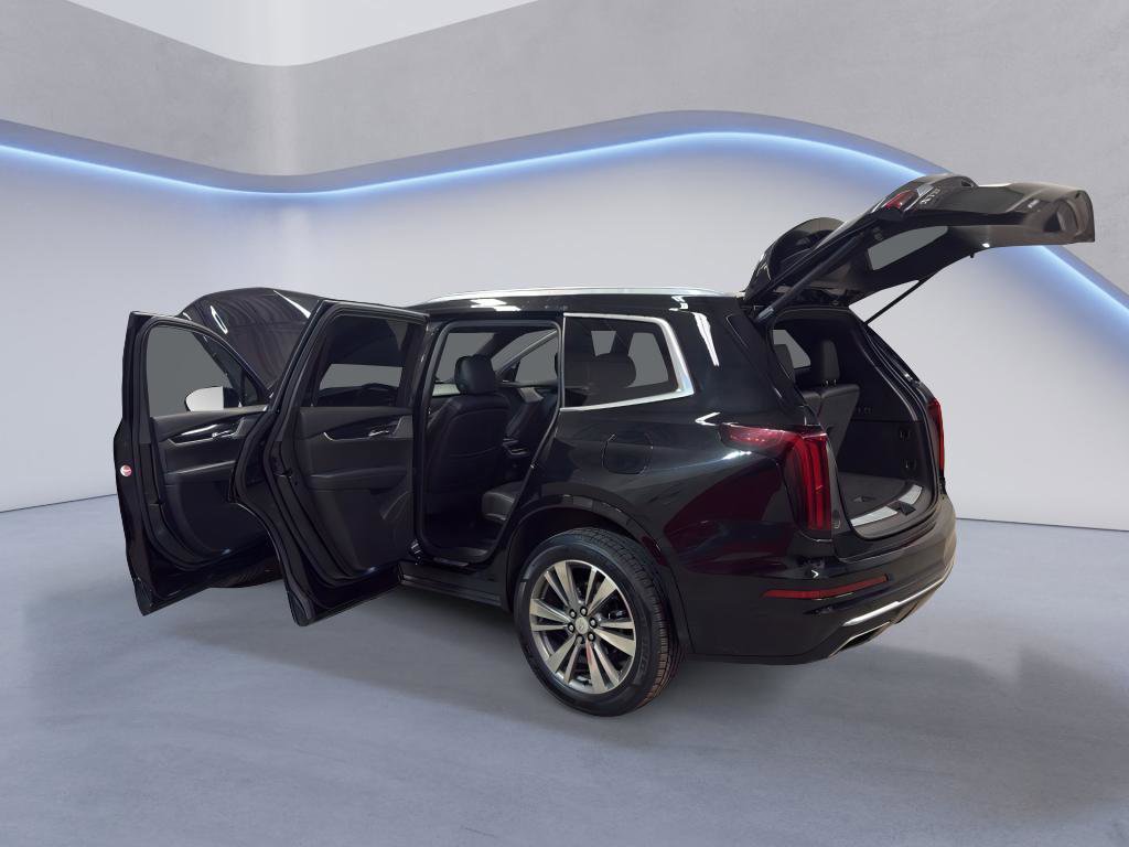 Used 2021 Cadillac XT6 Premium Luxury image 10