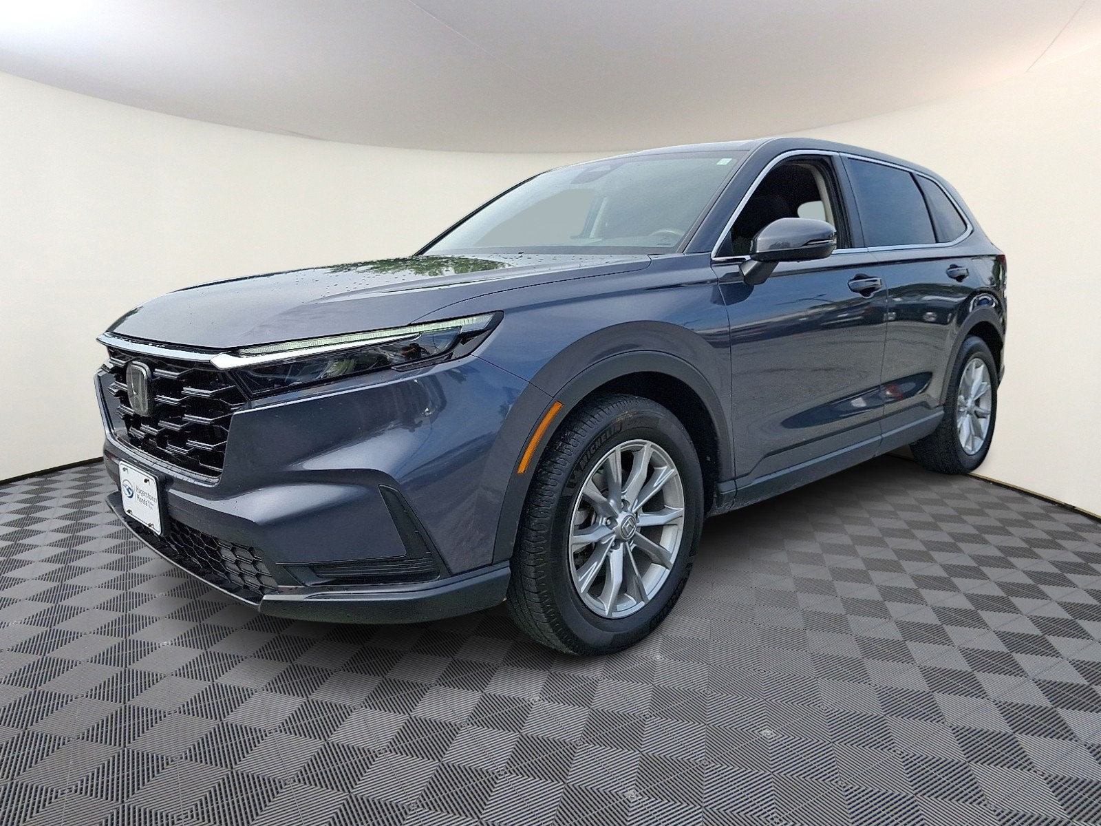 Used 2025 Honda CR-V EX image 3