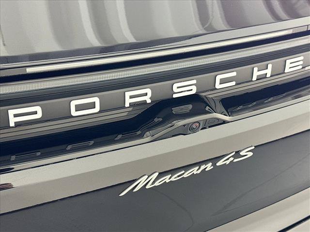Used 2026 Porsche Macan 4S Electric AWD/4WD image 26