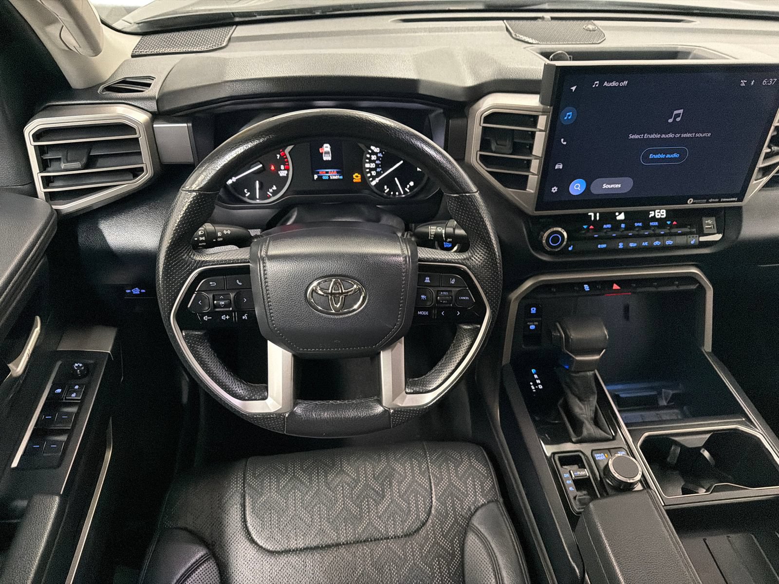 Used 2022 Toyota Tundra SR5 w/ SR5 Premium Package AWD/4WD image 20