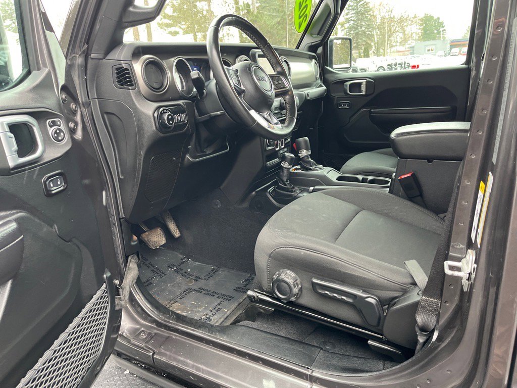 Used 2020 Jeep Gladiator Sport w/ Quick Order Package 24S image 9