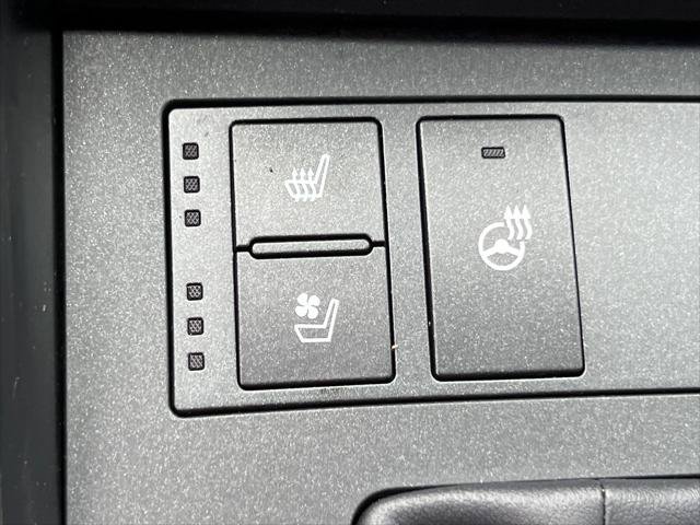 Certified 2023 Lexus IS 300 w/ Comfort Package RWD image 30