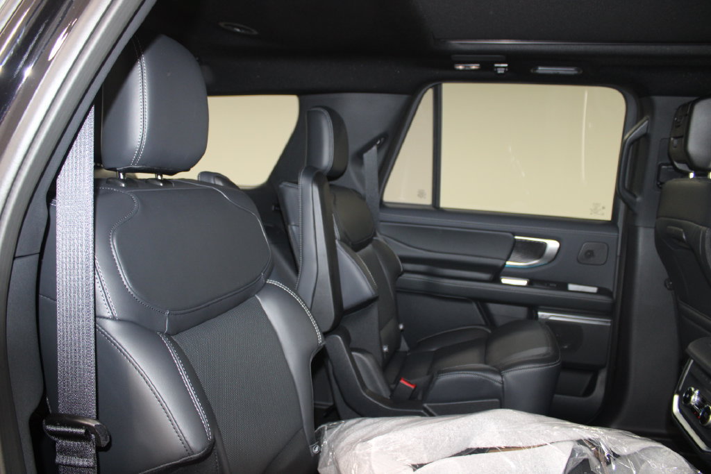 New 2027 Ford Expedition Max Platinum w/ Stealth Appearance Package AWD/4WD image 26