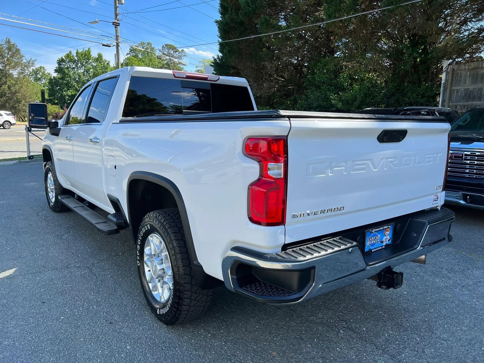 Used 2020 Chevrolet Silverado 2500 LTZ w/ LTZ Convenience Package AWD/4WD image 6