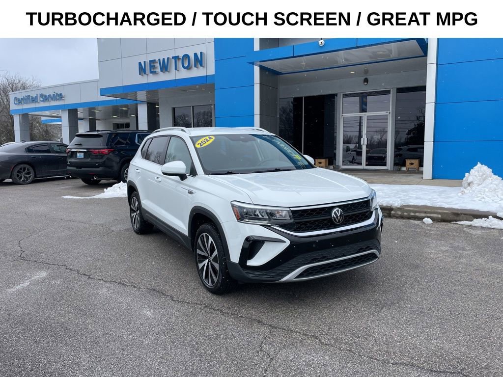 Used 2024 Volkswagen Taos SE image 1
