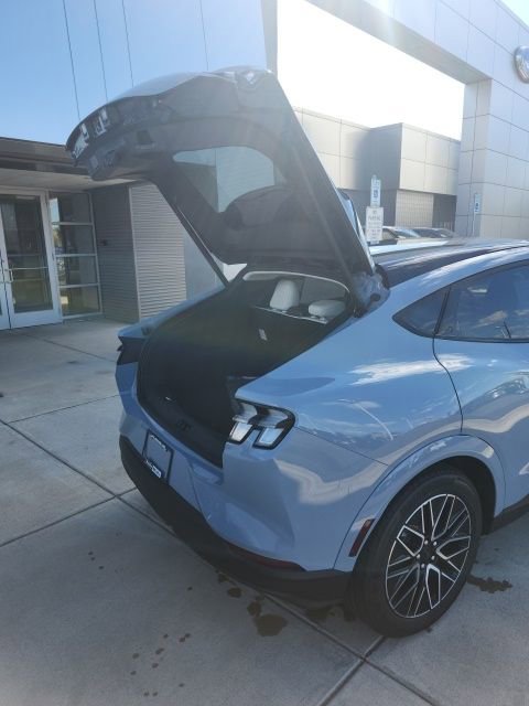 New 2025 Ford Mustang Mach-E Premium image 25