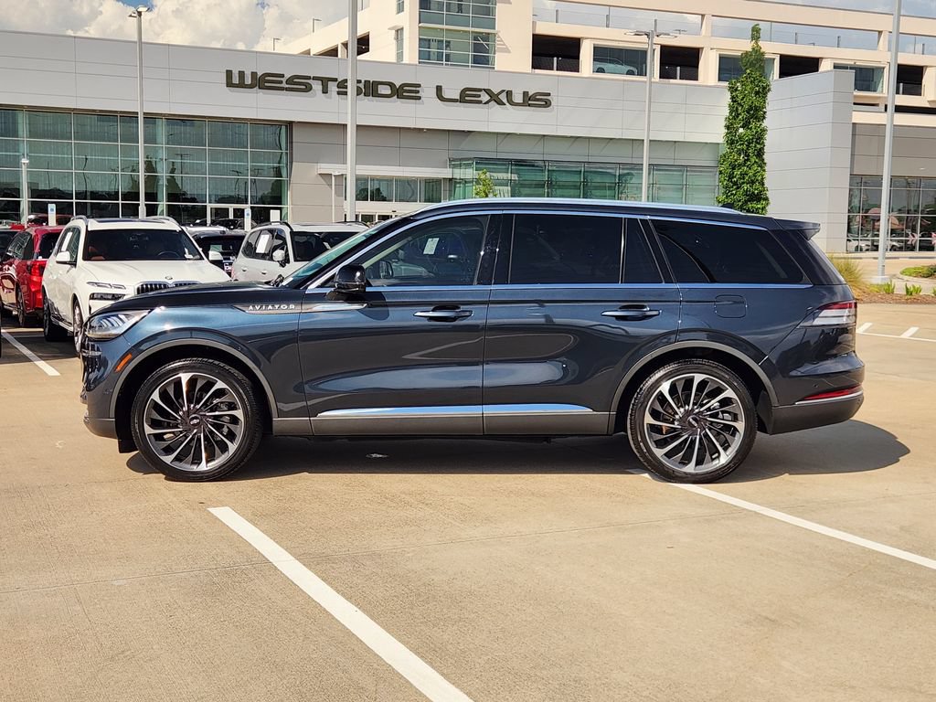 Used 2024 Lincoln Aviator Reserve w/ Equipment Group 201A RWD image 4