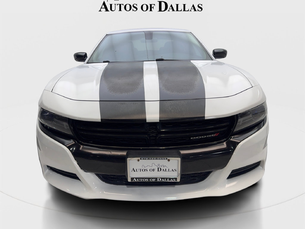 Used 2018 Dodge Charger SXT w/ Blacktop Package RWD image 4