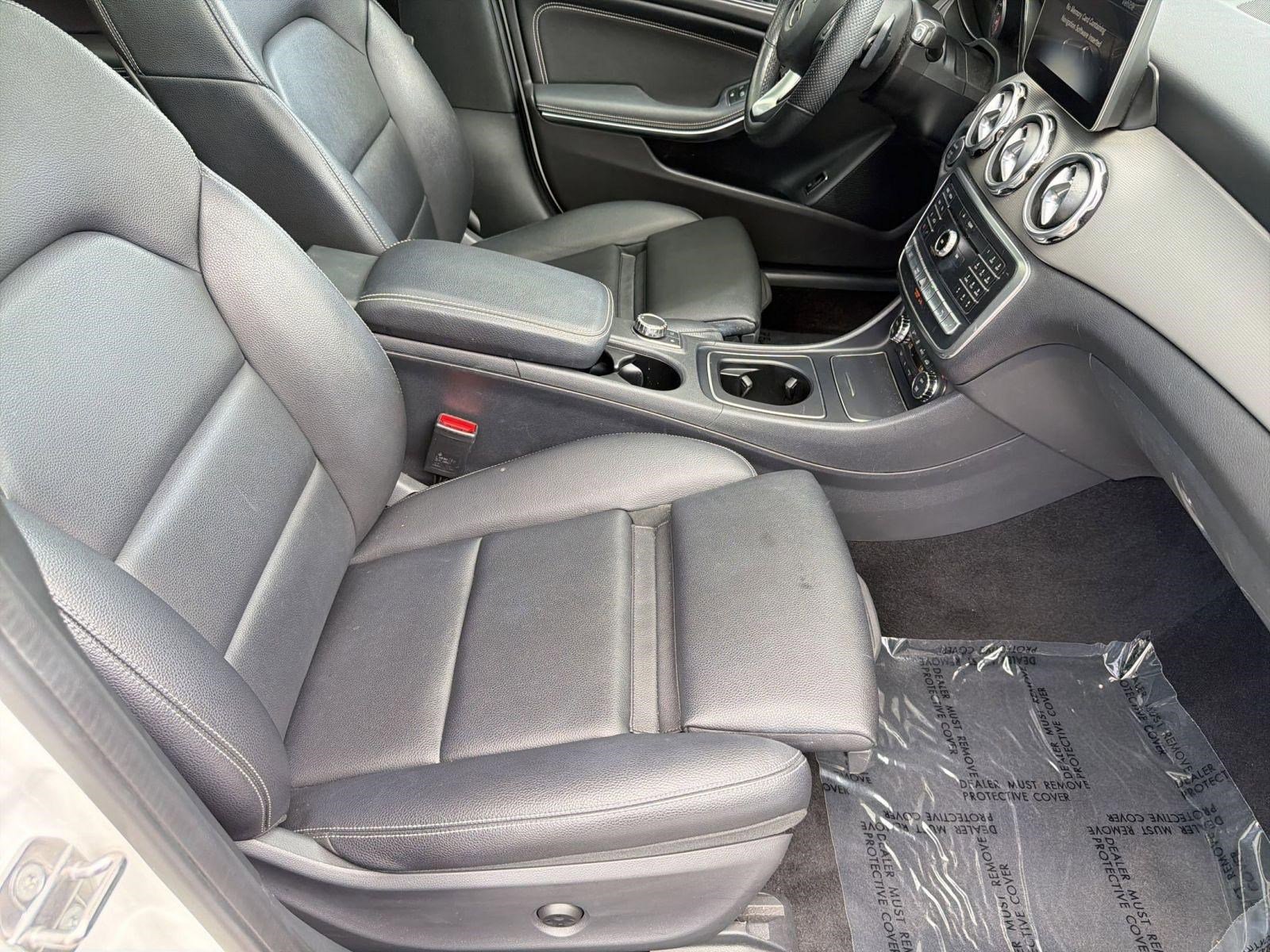 Used 2019 Mercedes-Benz GLA 250 4MATIC image 30